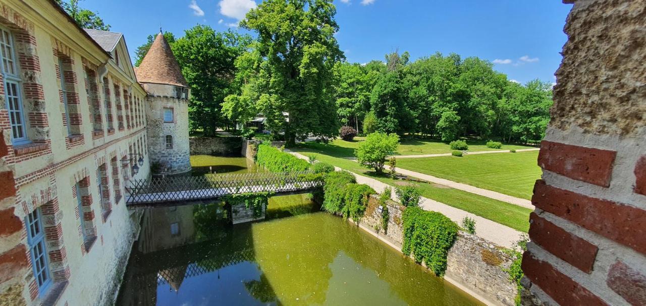 Chateau De La Cour Senlisse Luaran gambar